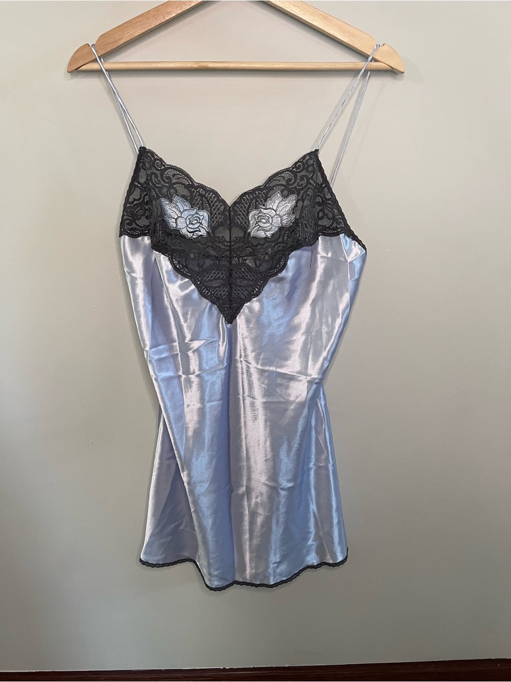 Val Mode Lingerie Satin Chemise Nightgown Lavender Black Lace Medium Vintage
